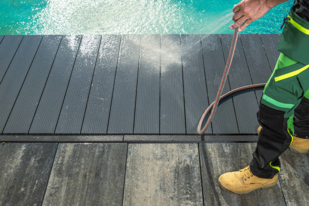 Best Concrete Pressure Washing  in Fruitville, FL