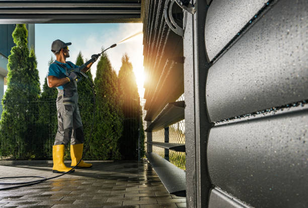 Best Garage Pressure Washing  in Fruitville, FL